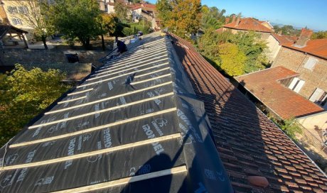 Rénovation d'une toiture à Saint-Laurent-de-Mure